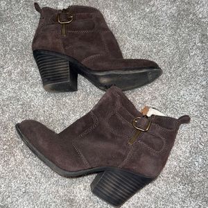 Sz 6 faux fur lined booties block heel